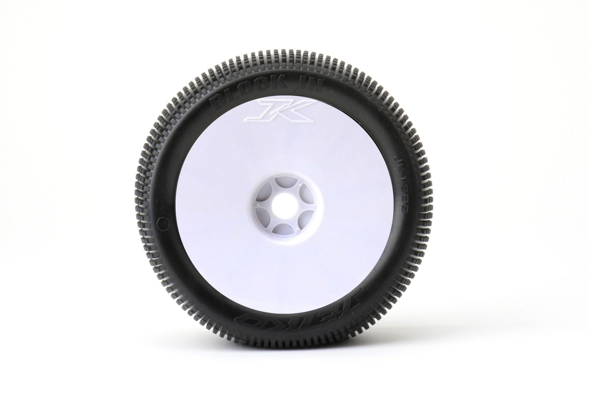 JETKO JK1202SSG - Jetko Block In Super Soft 1:8 Truggy Pre-glued on White Rims 2 pcs