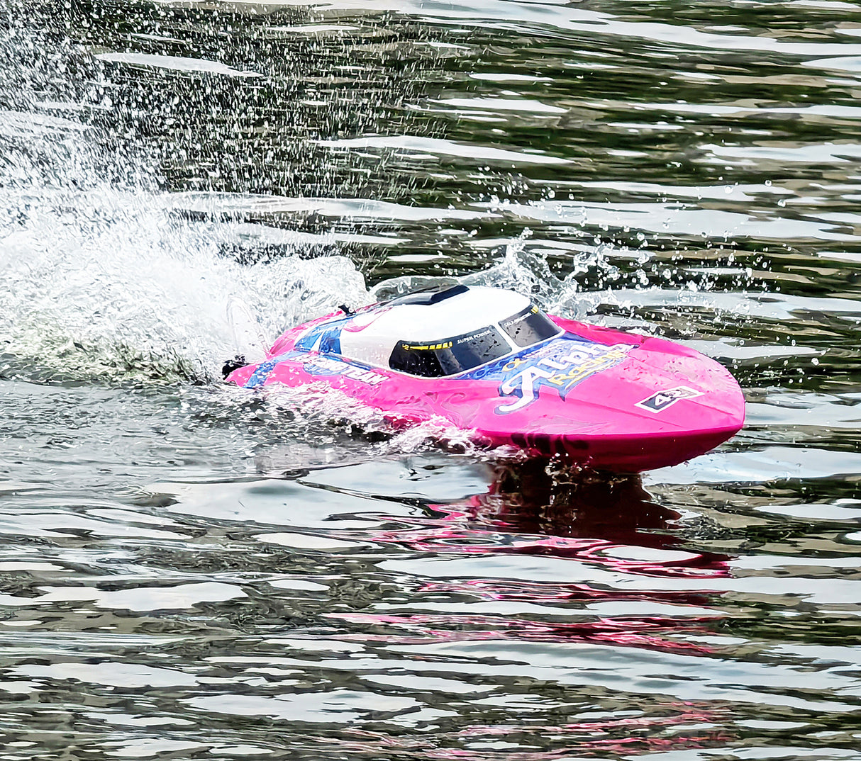 Alpha V2 Brushless 4-6S ARTR Self-Rightning 1060mm
