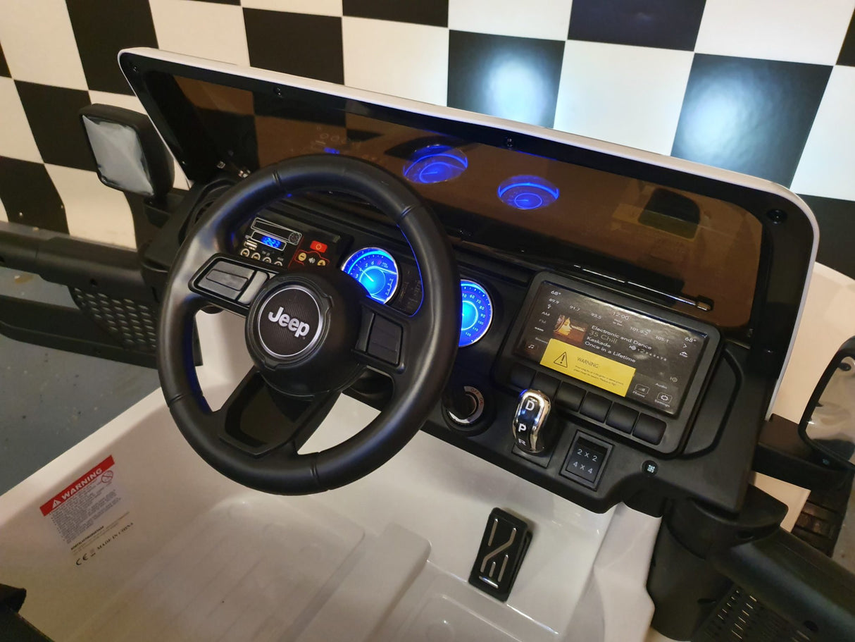 Jeep Wrangler children's car 12 volt 4 wheel drive RC White