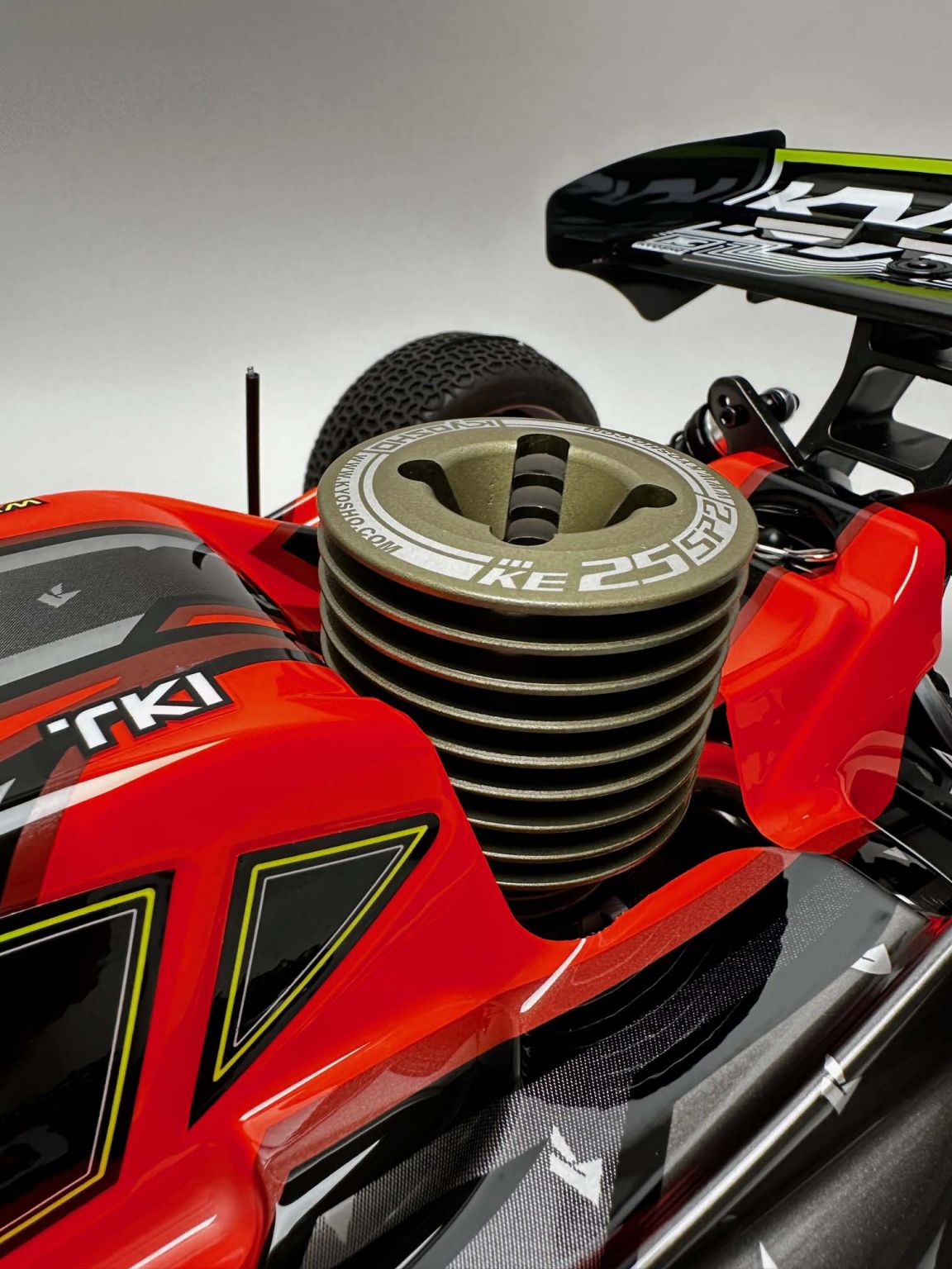 KYOSHO K.33025KE25 - Kyosho Inferno MP10 1:8 RC Nitro KE25SP2 Edition