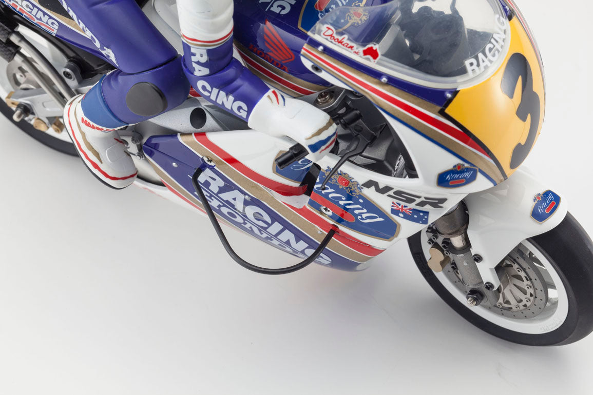 KYOSHO K.34932B - Kyosho Moto Hanging On Racer Honda NSR 1991 1:8 Kit