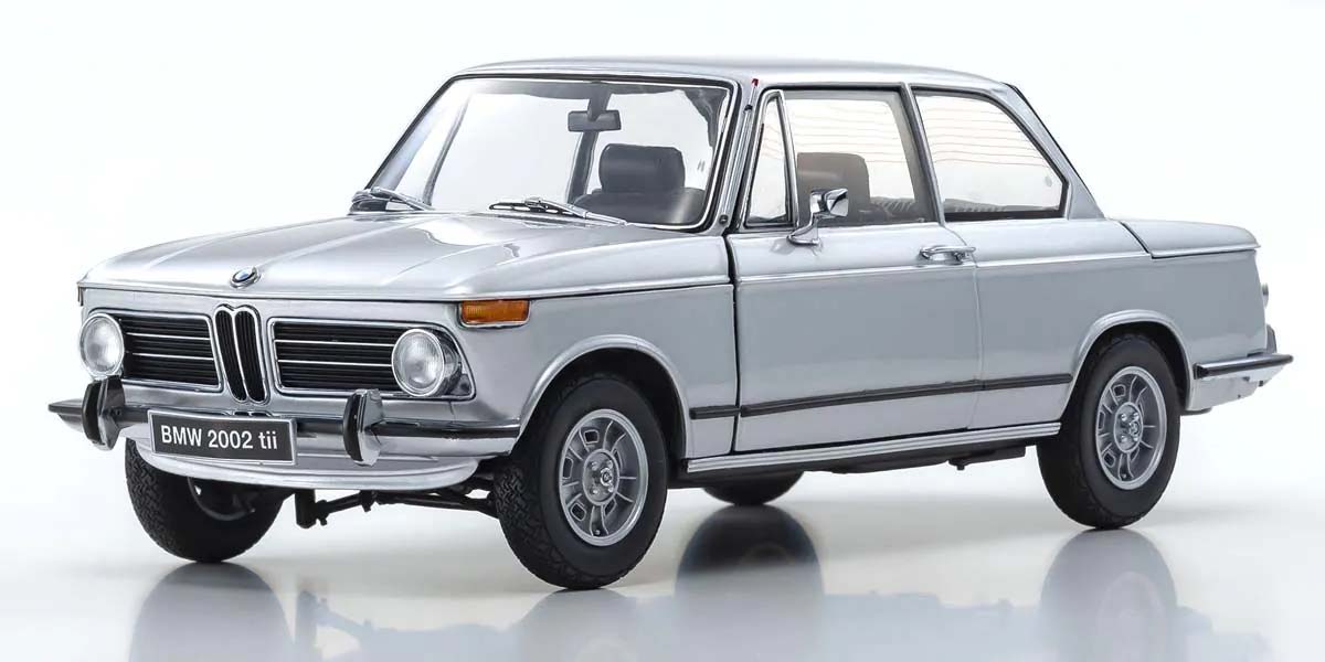 KYOSHO DIE CAST KS08543S - Kyosho 1:18 BMW 2002 Tii 1972 Silver