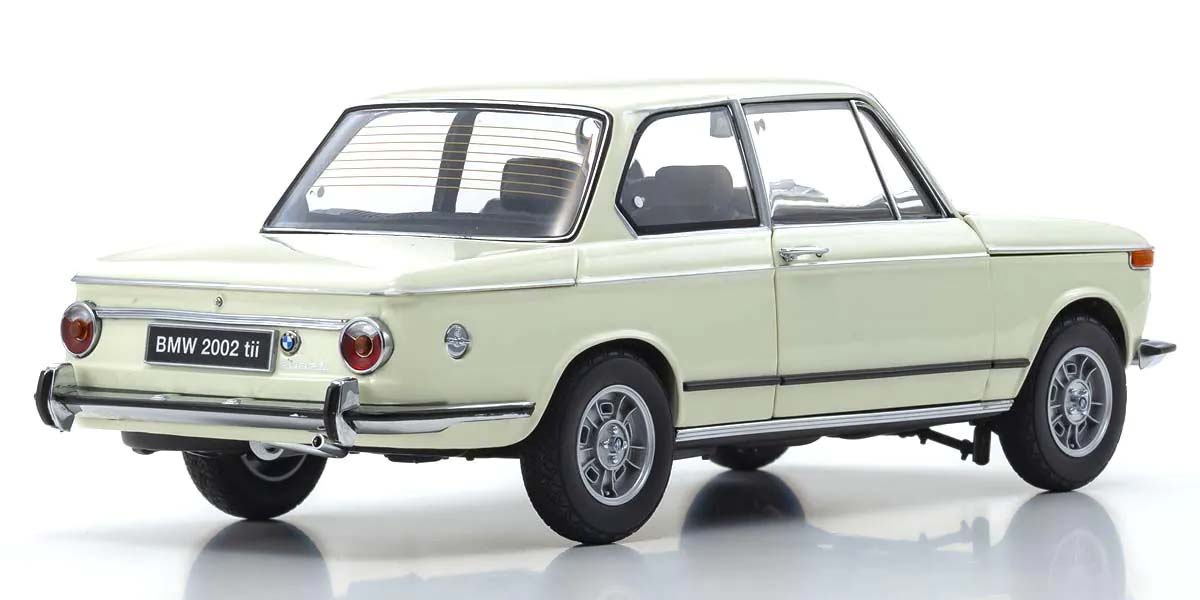 KYOSHO DIE CAST KS08543W - Kyosho 1:18 BMW 2002 Tii 1972 White