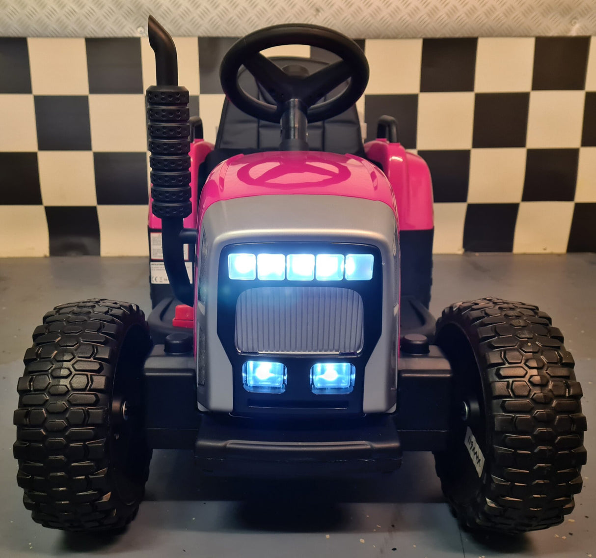 Children's tractor 12 volts with trailer pink
