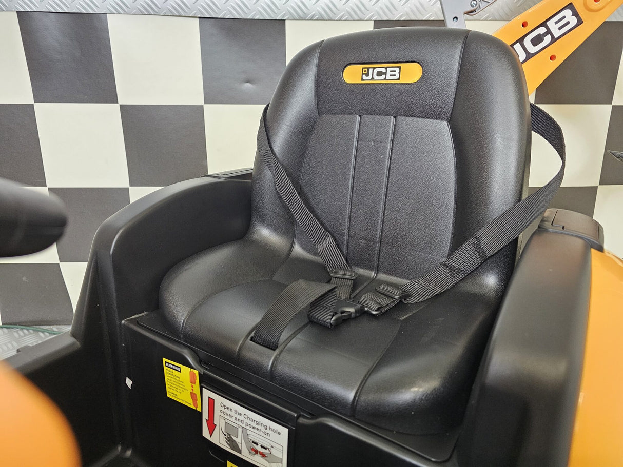 Children's tractor JCB Sitemaster 12 volts