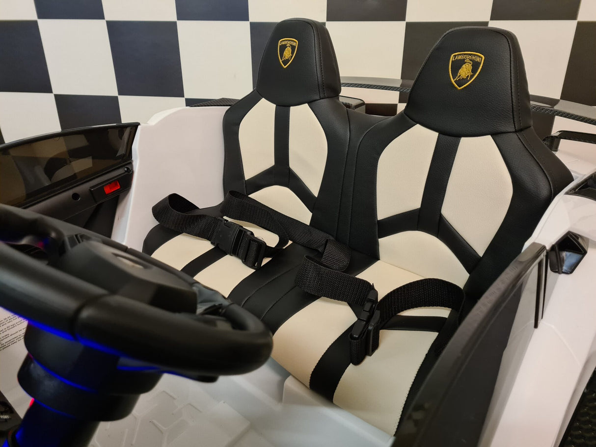 Lamborghini Aventador 2 person 24 volt with drift white