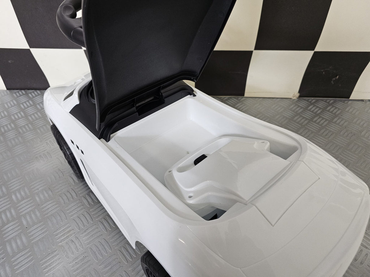 Walking Maserati Gran Cabrio