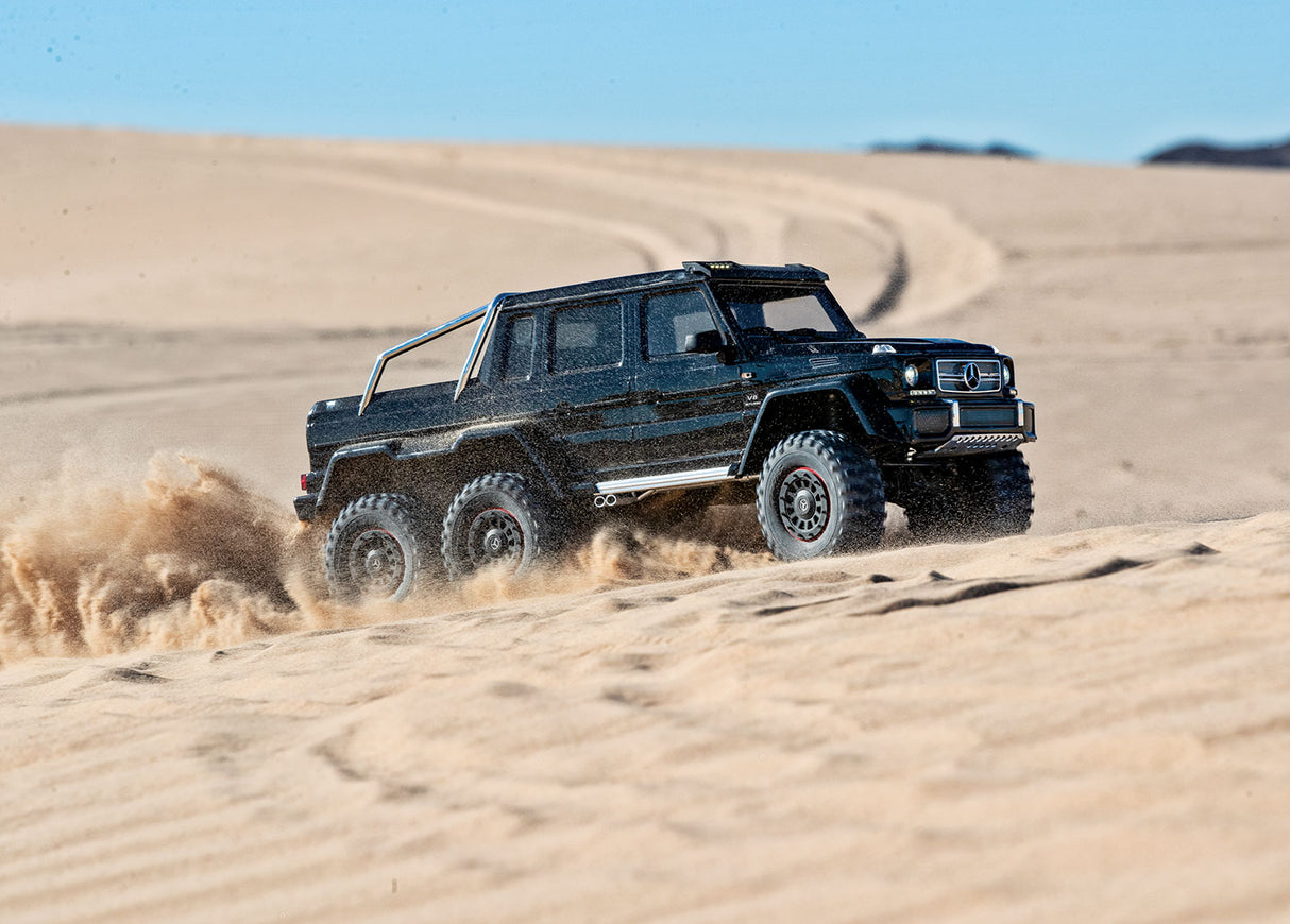 Traxxas 88296-4 TRX-6 Mercedes-Benz G63 AMG 6X6 TQi RTR Clipless
