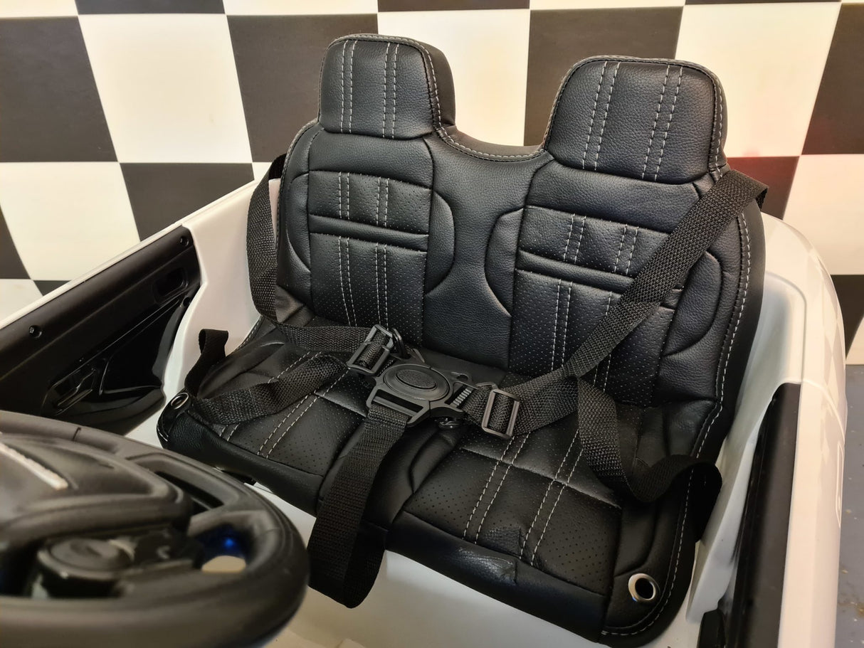 Electric children's car Range Rover Evoque with 4 engines white