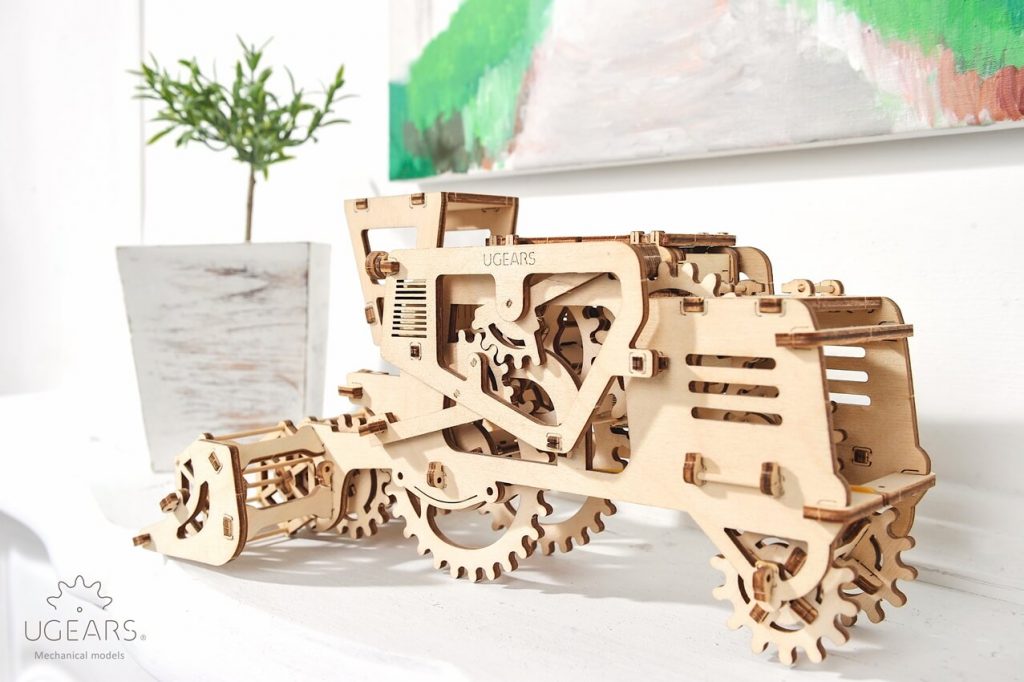 Ugears Combine Harvester