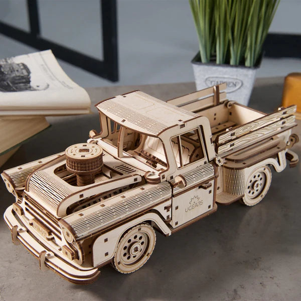 Ugears Pickup Lumberjack