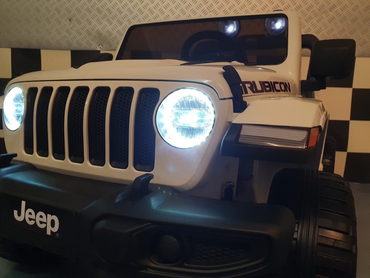 Jeep Wrangler children's car 12 volt 4 wheel drive RC White