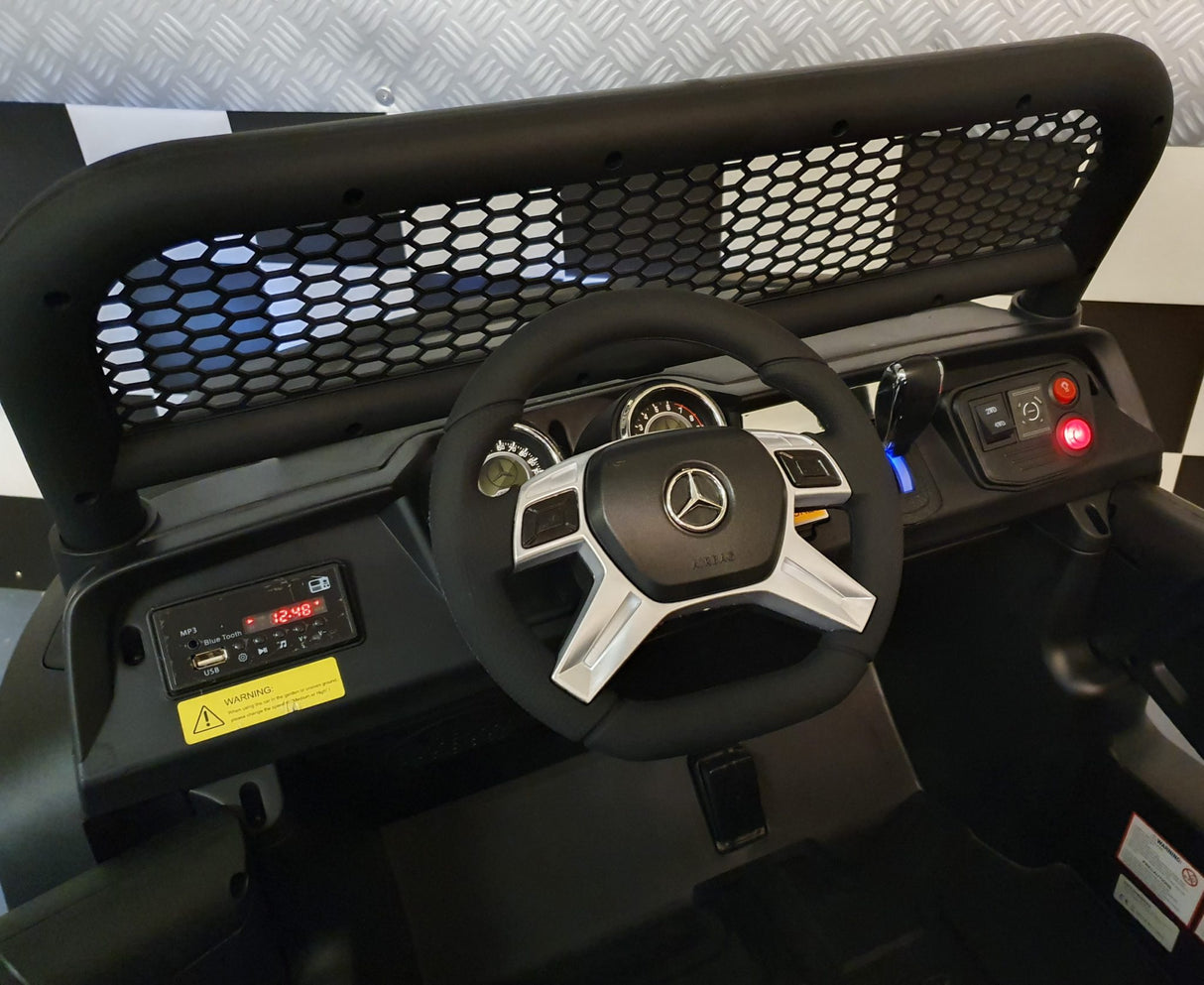 2-personers Mercedes elektrisk børnebil Unimog 4 hjulstræk mat sort