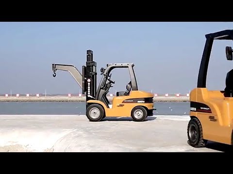 PLUS Stor fjernstyret gaffeltruck i metal m. trailer - mange funktioner