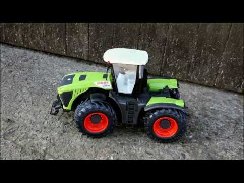 Fjernstyret CLAAS Xerion 5000 traktor med drejeligt førerhus