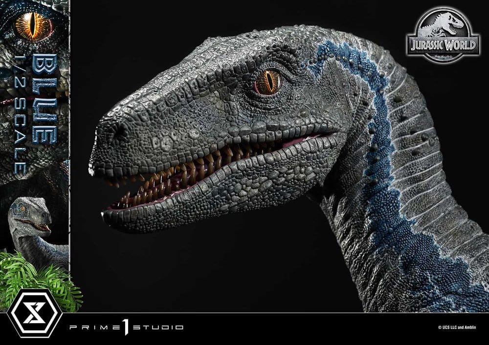 Jurassic World: Fallen Kingdom (Film) Legacy Museum Collection Statue 1/2 Blue 88 cm