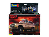Stranger Things Model Kit Set 1/25 1985 Chevrolet K5 Blazer (Aqua Color) 19 cm