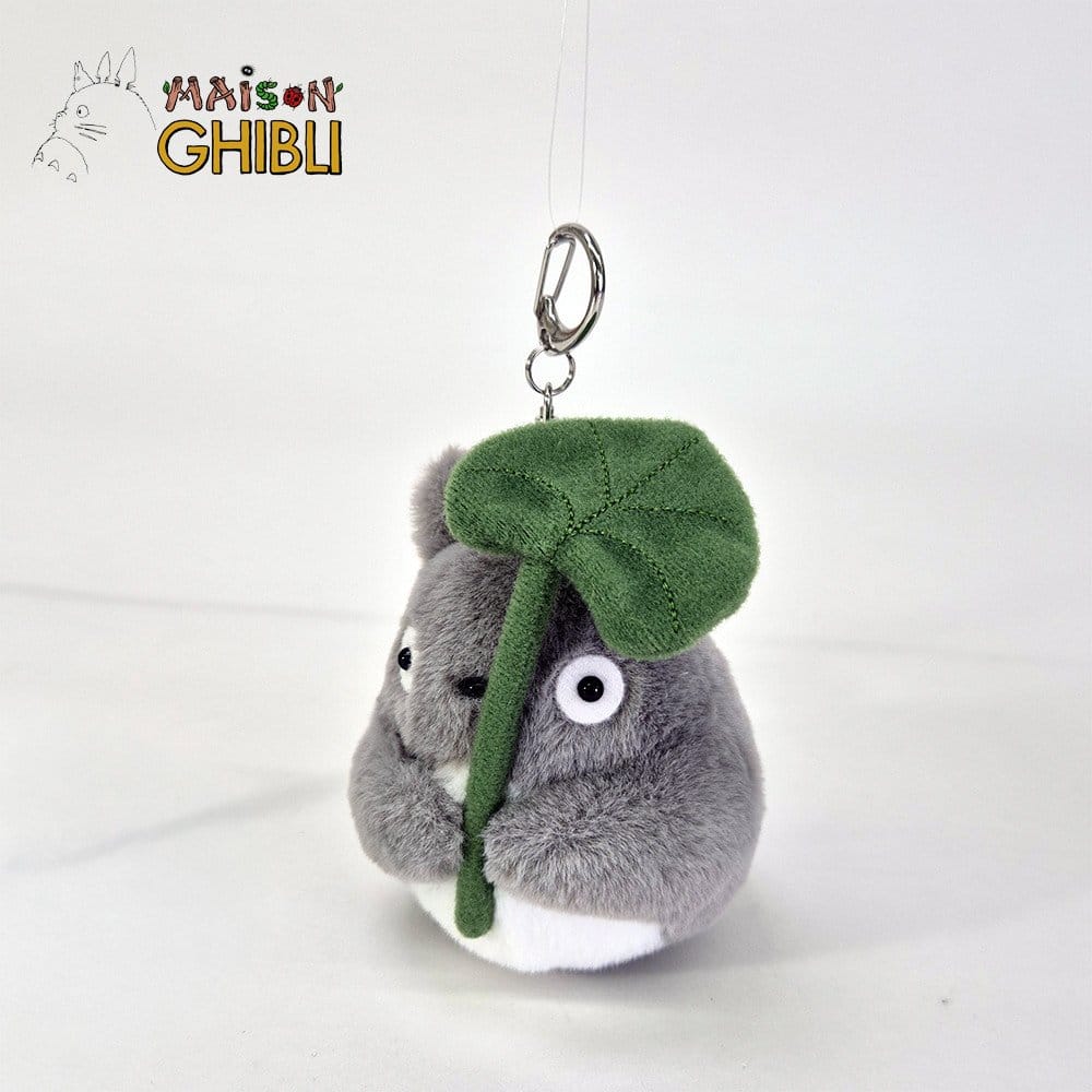 My Neighbor Totoro Nakayoshi Keychain Big Totoro with leaf