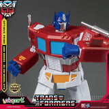 Transformers Generation One AMK Series Plastic Model Kit Optimus Prime 20 cm
